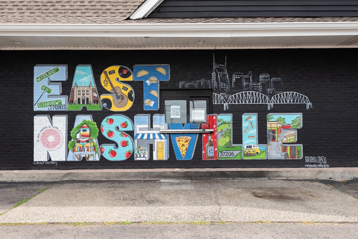 Enjoy staying in the hip, walkable Historic East Nashville. Our central location allows you to: walk to restaurants, bars, coffee shops, shopping, music, grocery & convenience stores and any o