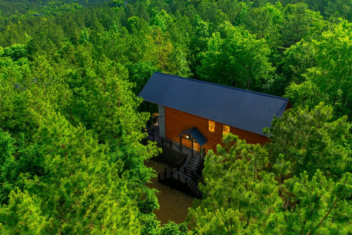 Surrounded by nature, yet minutes from Hochatown fun.