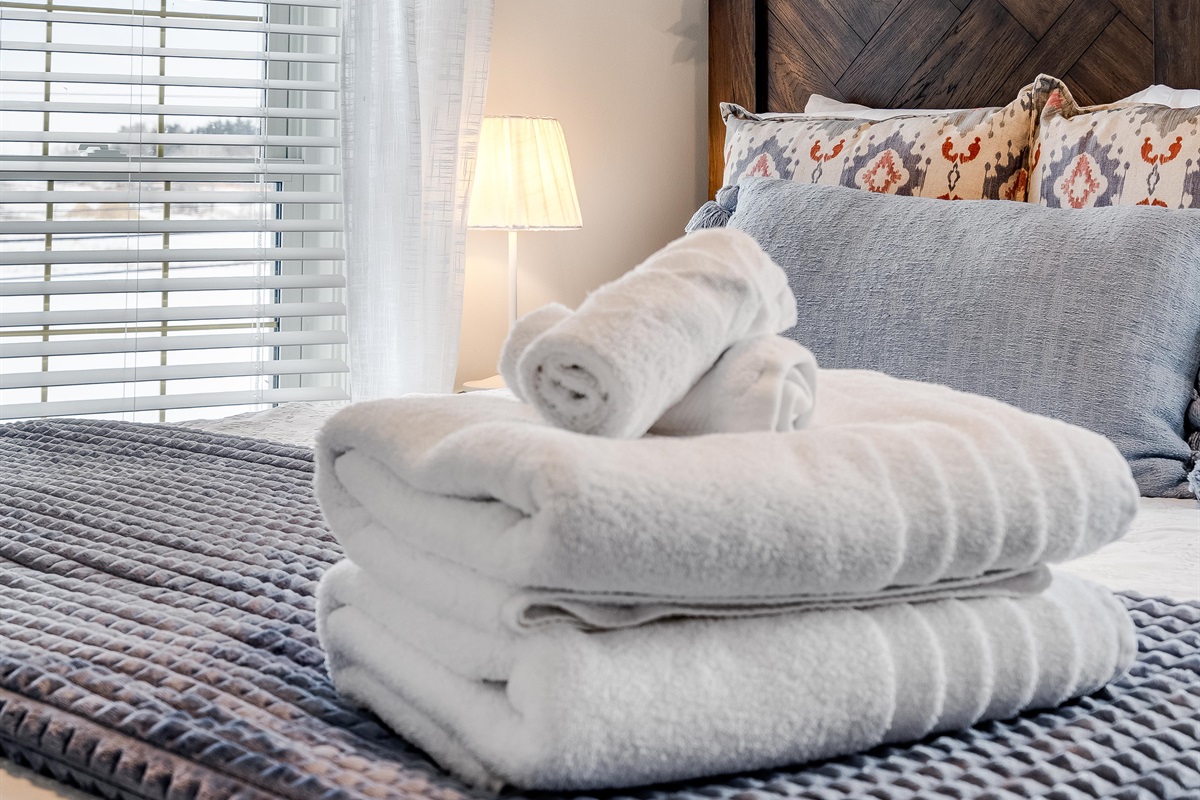 Queen Bed, perfect to ease sleepless nights, and waking up refreshed. 