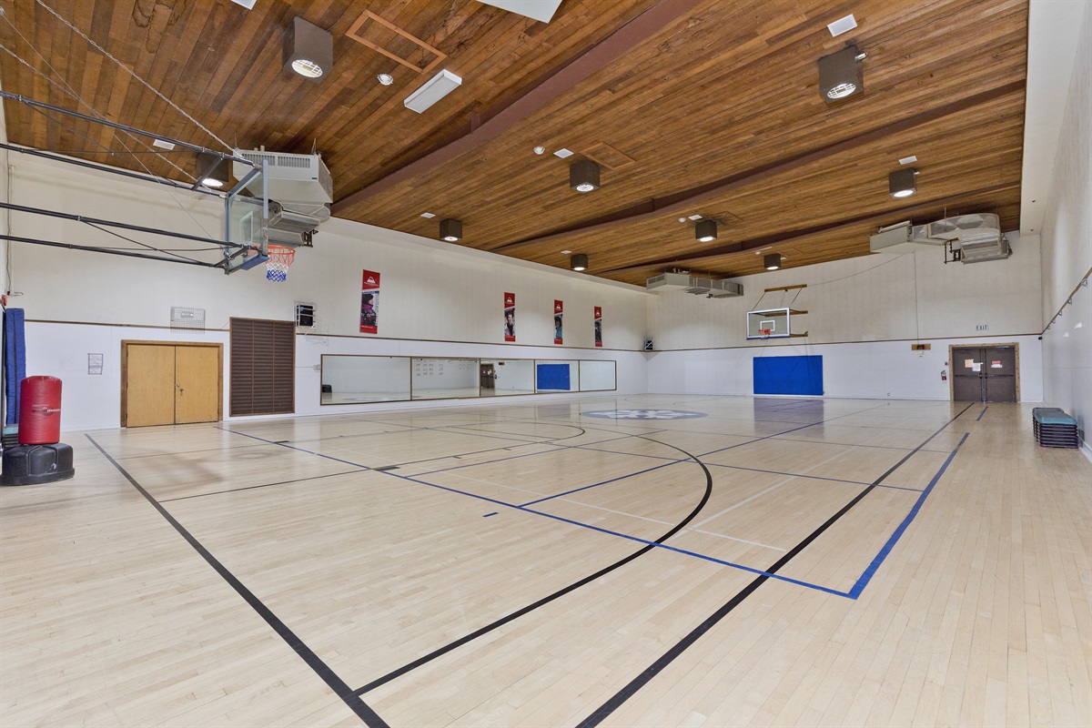 Optional Addon: Snowcreek Athletic Club Passes including Large Gym