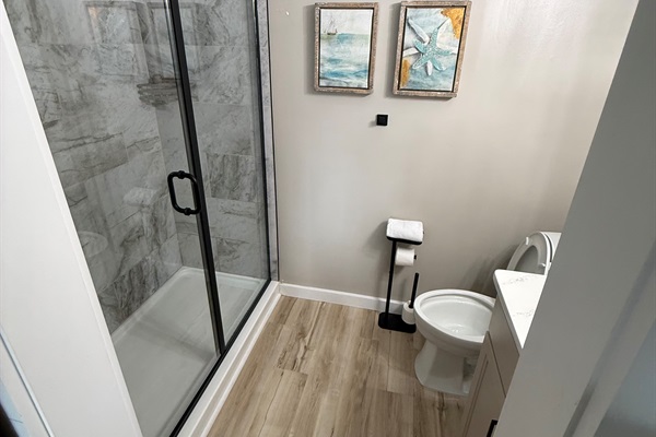 Master bathroom

