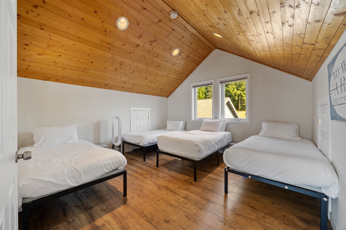 Loft Bedroom with Four Twin Beds