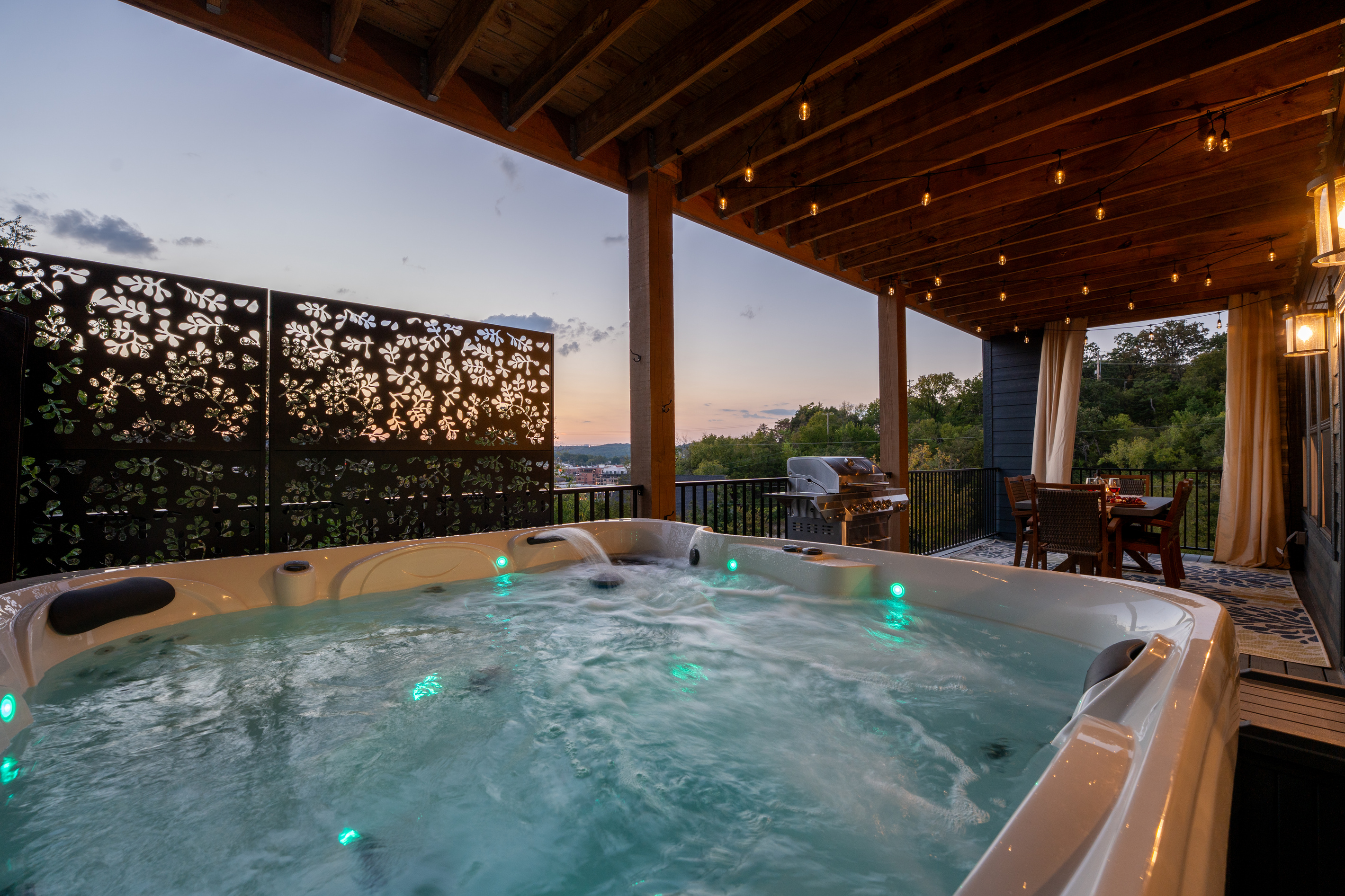 Hot tub at twilight

End the night with a warm soak beneath the covered deck while the hot tub lights glow around you.