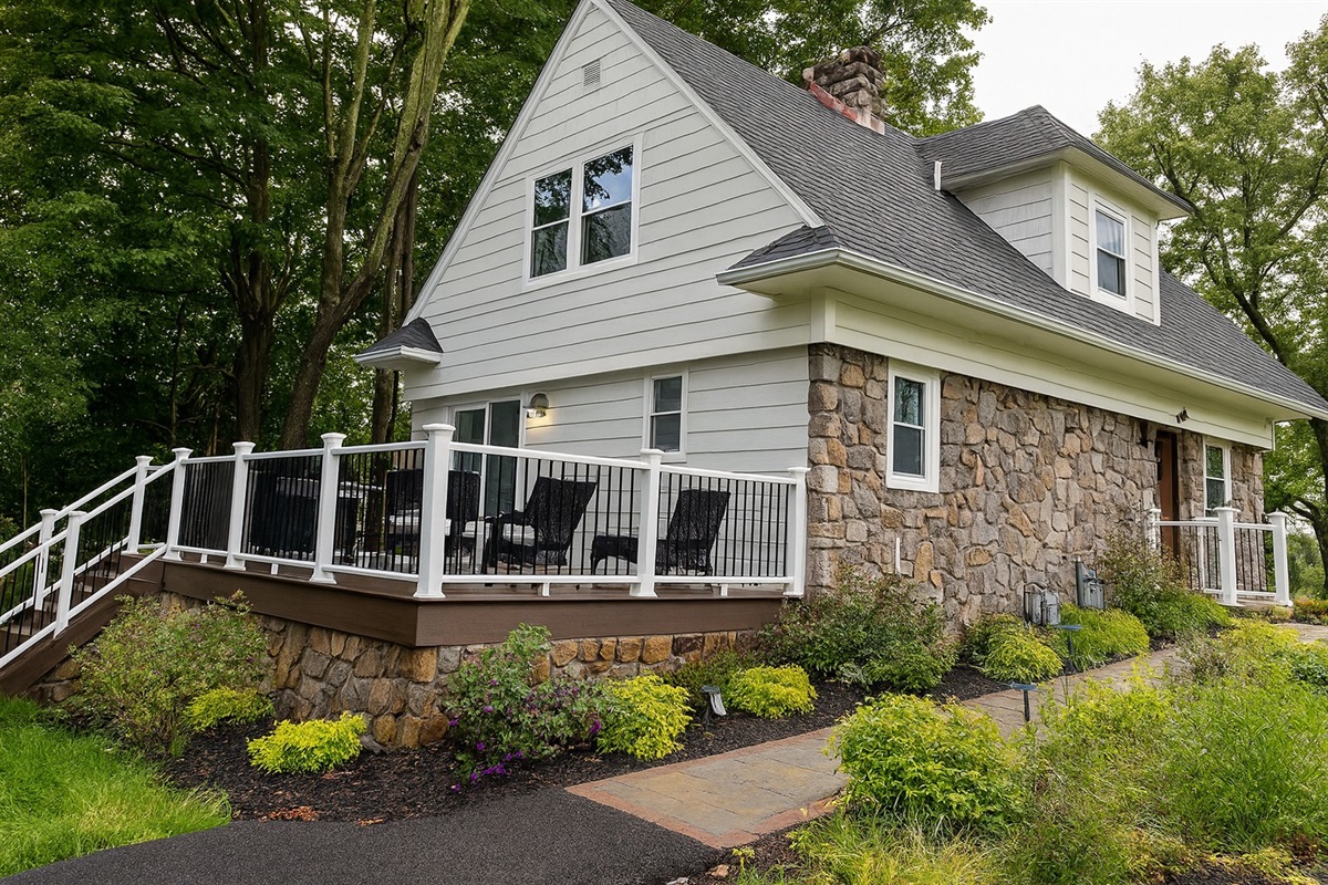 Guest House #2:  3 bedrooms & 2 Bathrooms