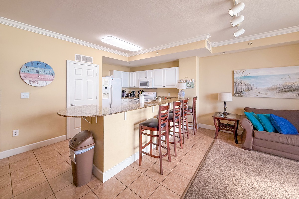 Kitchen and breakfast bar