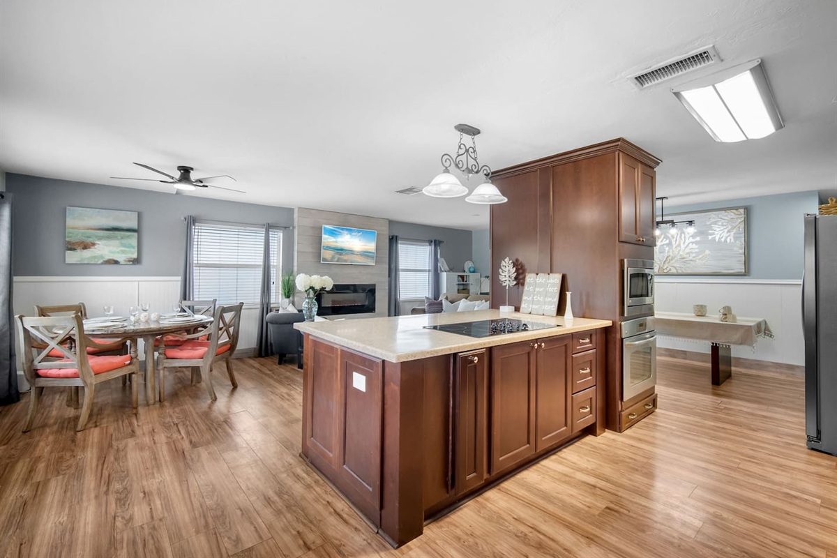 Kitchen island 