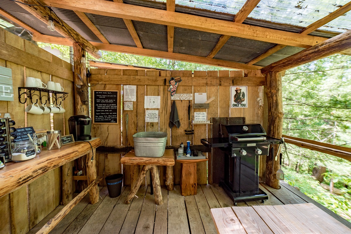 Shared kitchen for all glampers to use