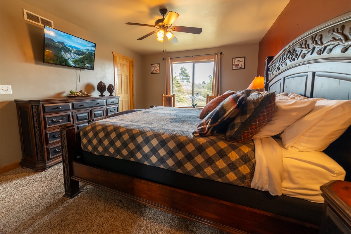 Master suite, King bed