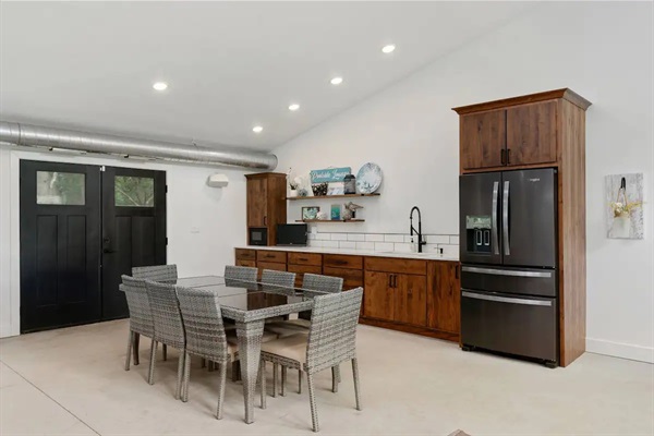 Pool Room Kitchenette