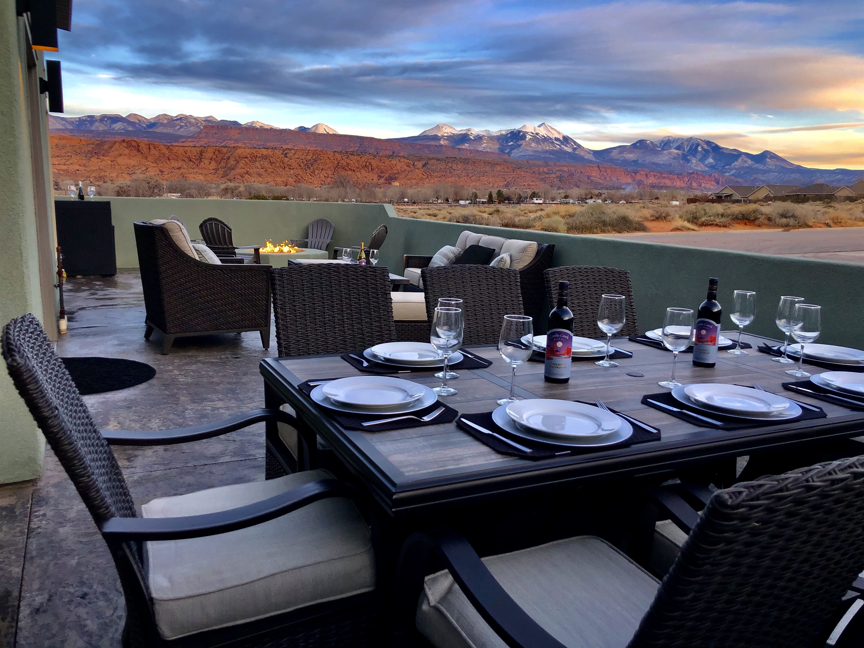 Outdoor dinning