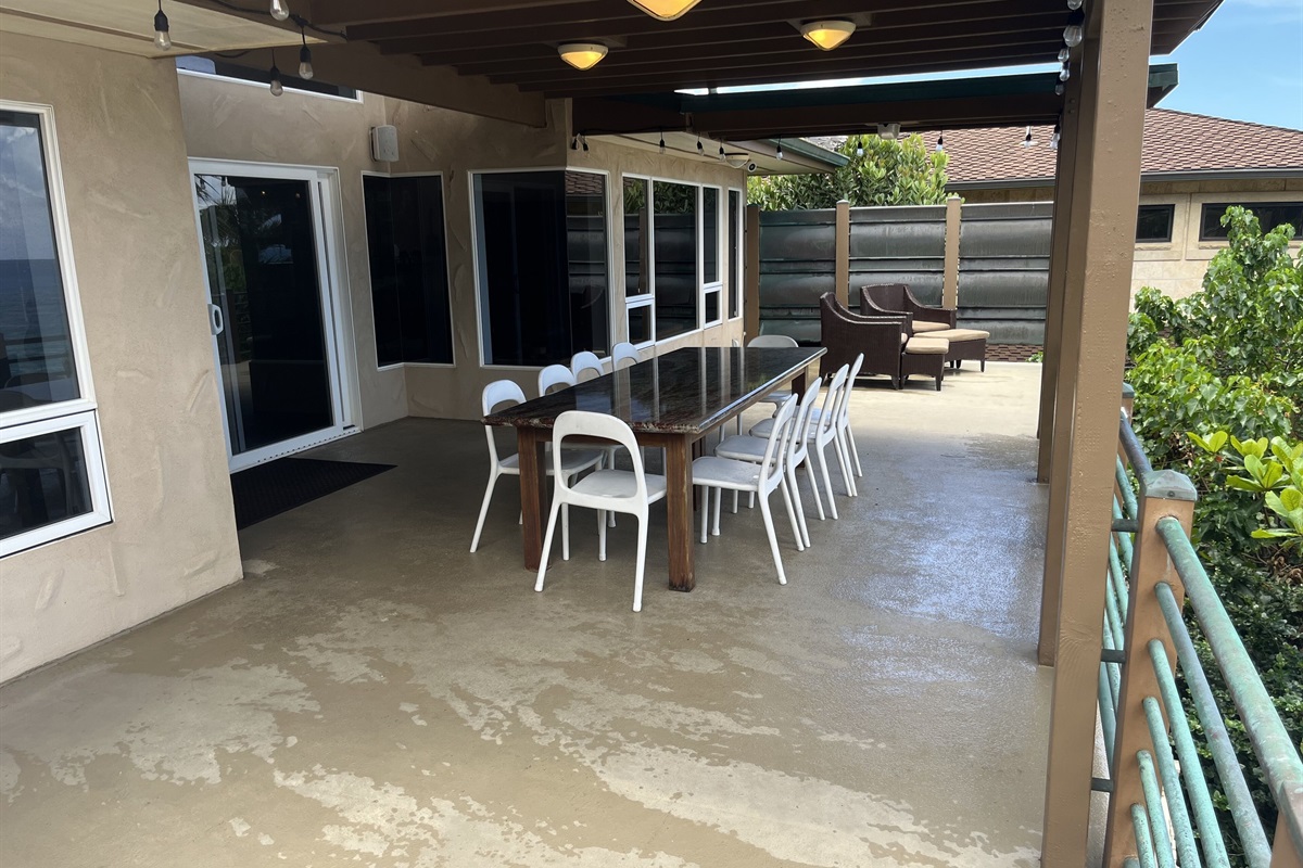 Side view of the lanai/deck