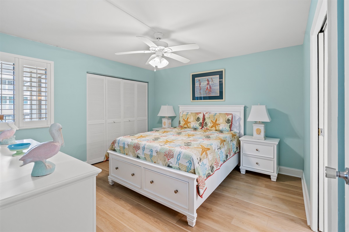 Roomy 2nd Bedroom with queen bed and ensuite.