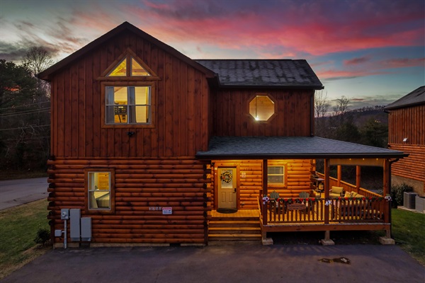 Cabin front - twilight view of mountains