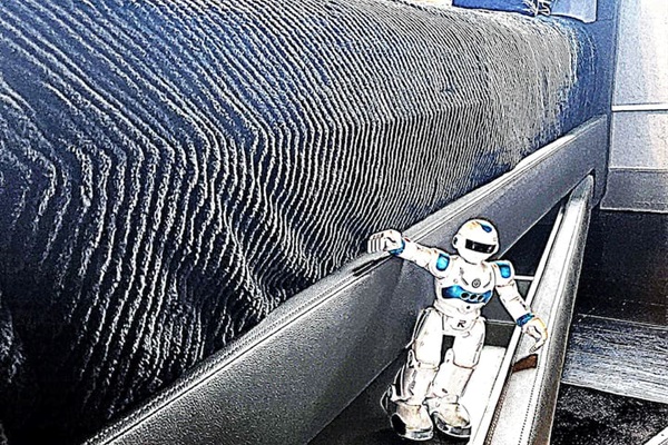 Howie SHOG's team performed quality assurance on storage for your comfort including the sliding storage under the bed. 