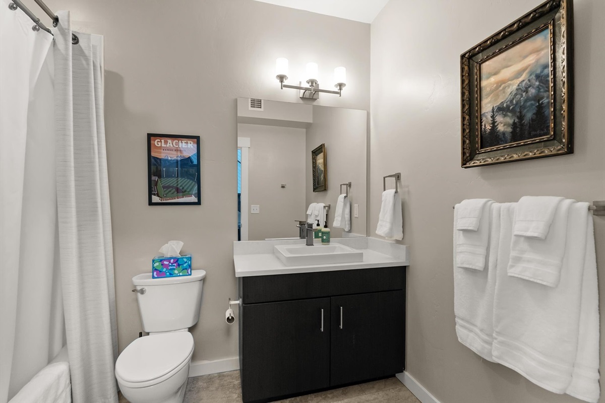2nd level full bath