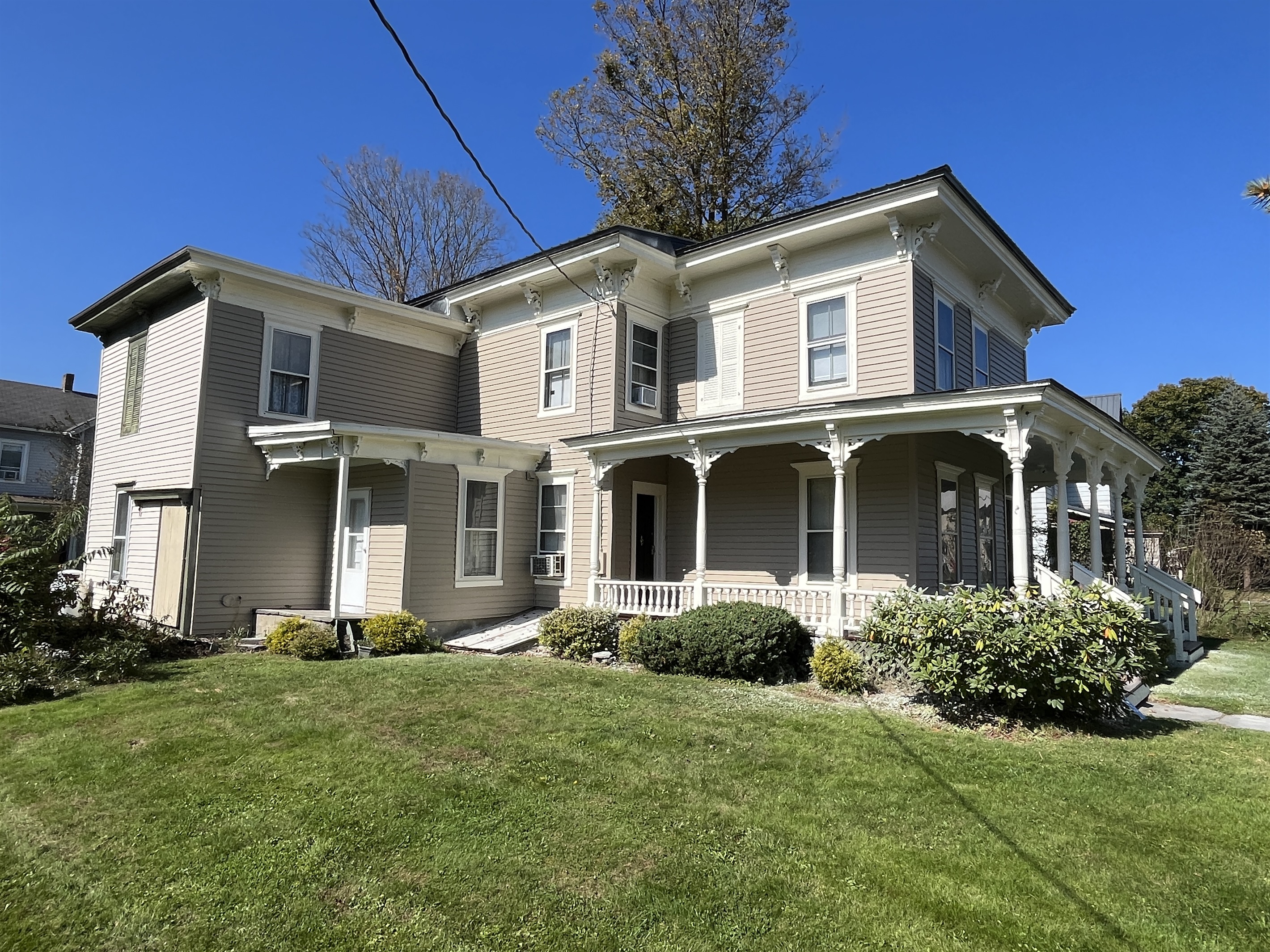 Doyle House - Side Exterior