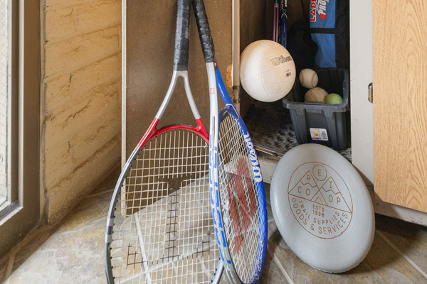 Ski Locker