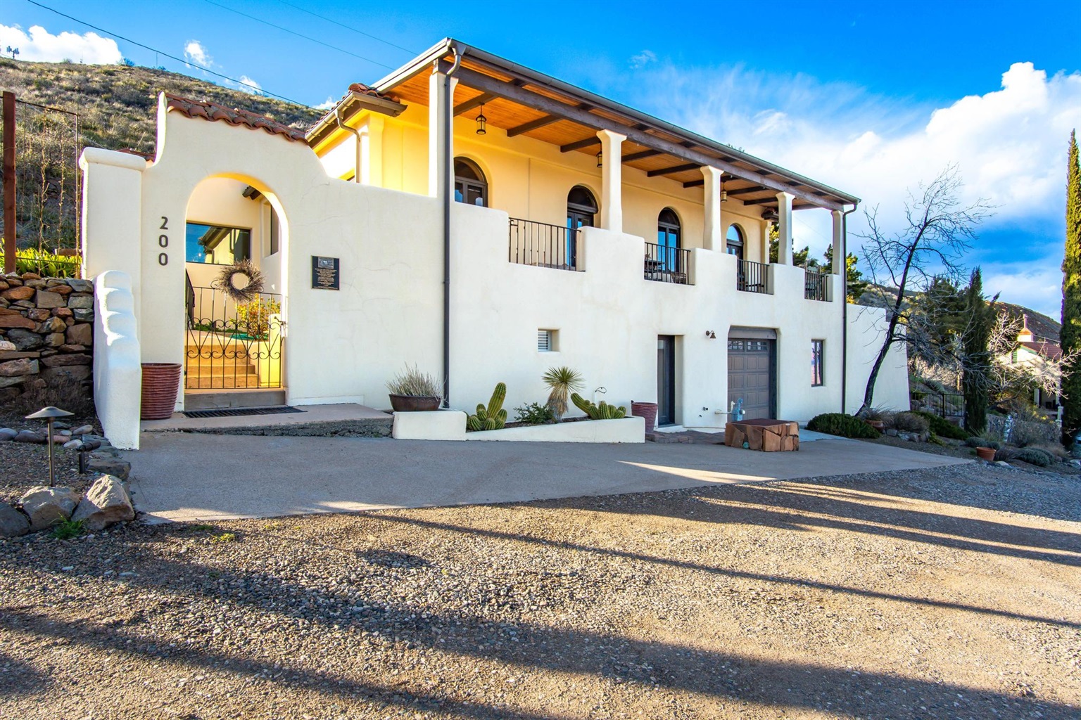 The Geologist House - Sleeps 8 with a speak easy