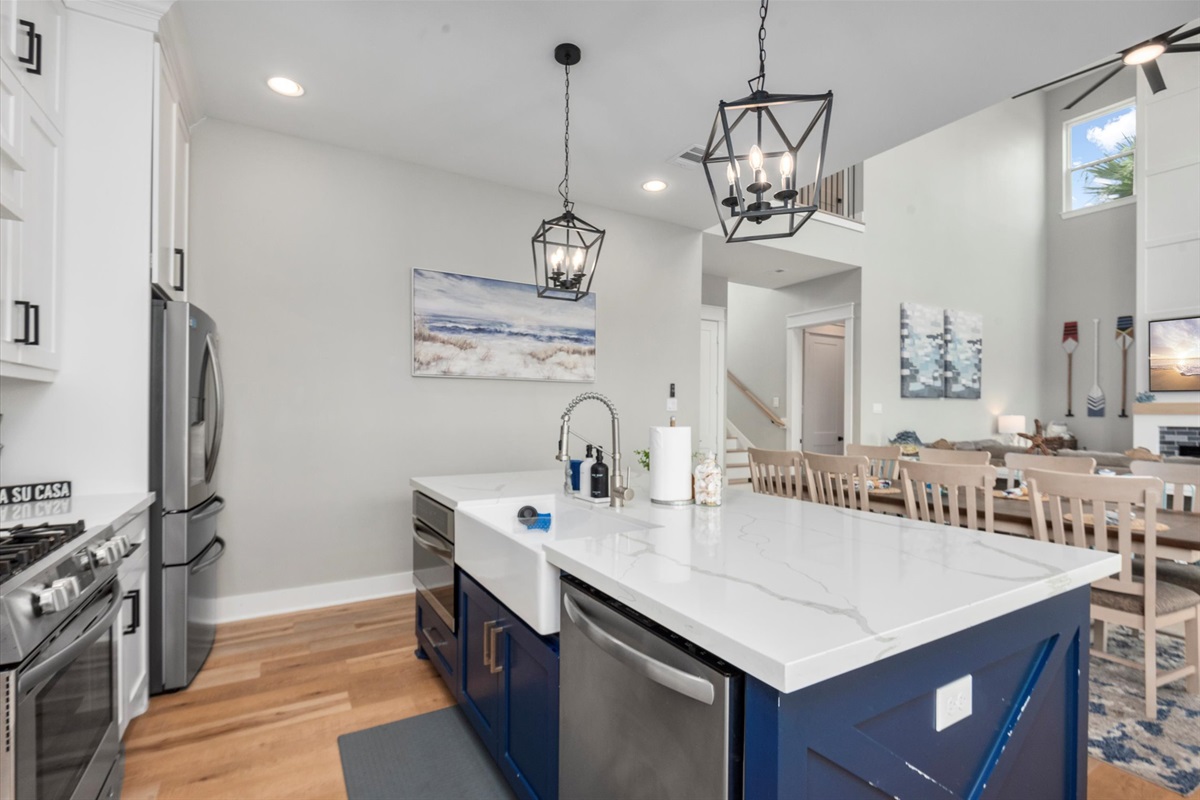 83a1935741474e9e9ab24c61cf6dceb8 Large | Beachhouse | Texas | TX | Vacation Homes | Galveston | Crystal Beach | Kokomo | Breezy Days | Beachfront Elegance | Sunrise Serenity | Southern Sands Property Management, LLC
