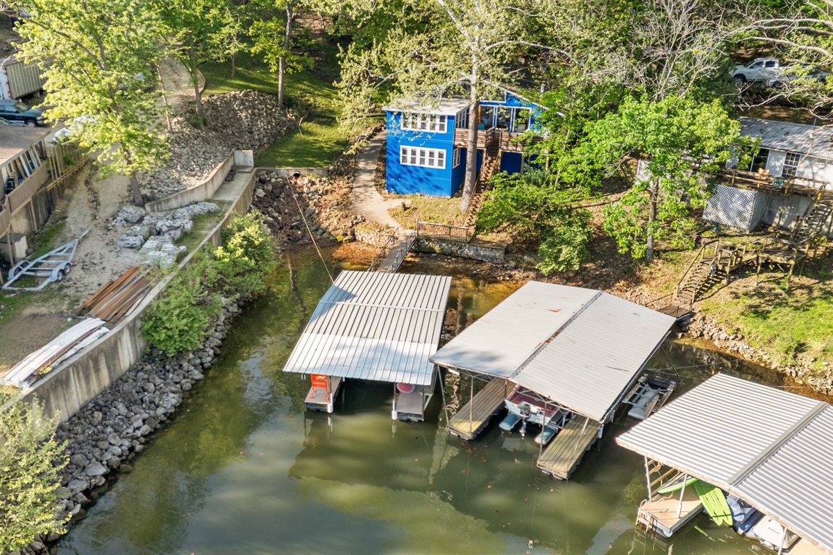 Private dock and direct water access - what lake trips are all about.