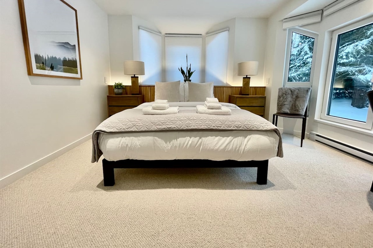 All bedrooms offer scenic mountain and/or river views and are outfitted w/plush queen beds, blackout blinds, individual room controlled  thermostats w/integrated A/C,  built-in closet organizers w/LED lighting & USB Power Outlets beside the bed  