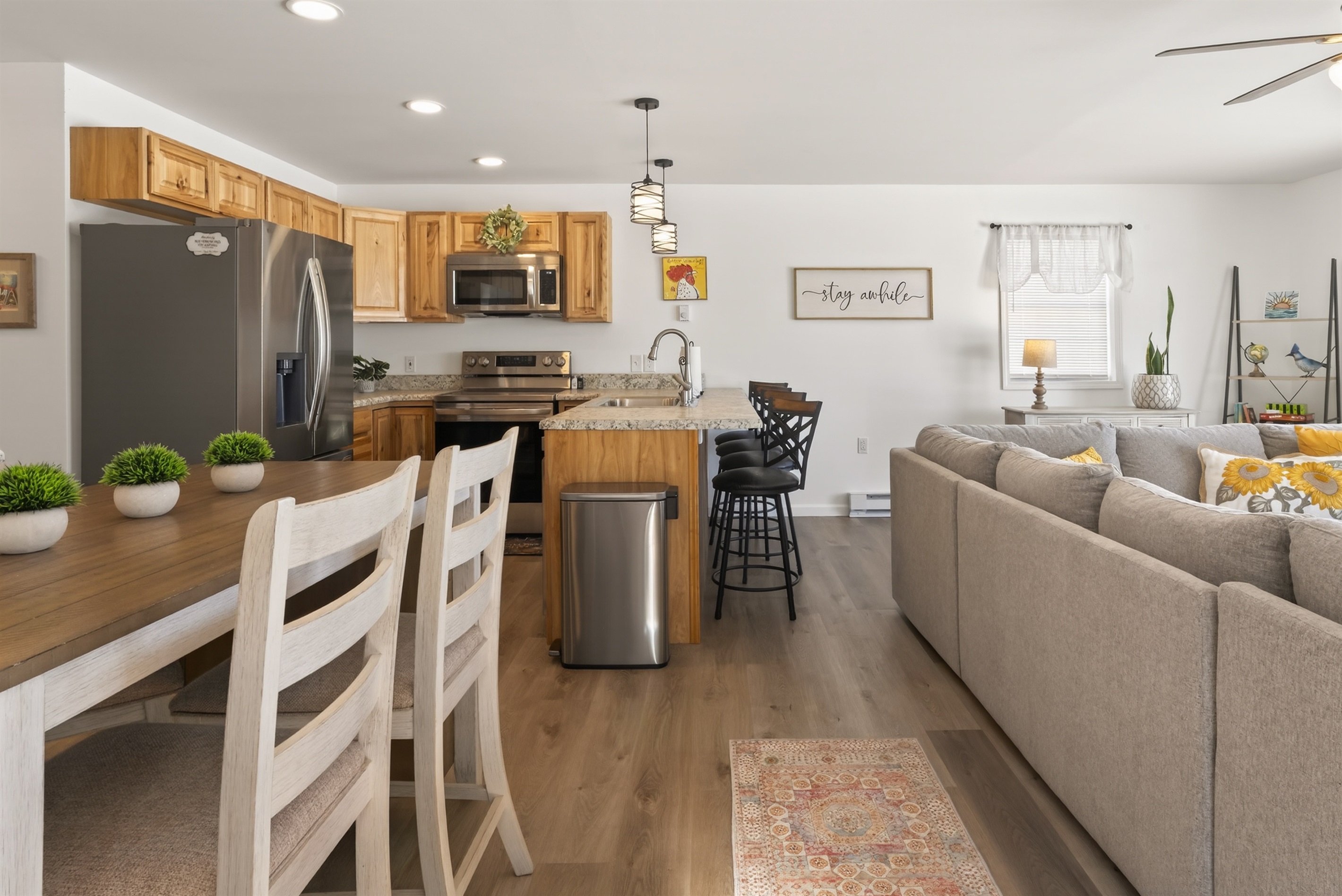 Main House kitchen and dining area