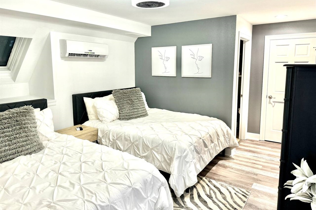 Two Queen beds, dresser, closet, nightstand