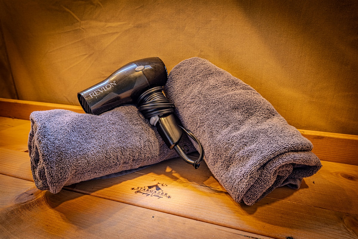 Every little luxury included. Forget bulky packing! We ensure your stay includes soft, fresh towels and modern amenities to make your routine easy and enjoyable.