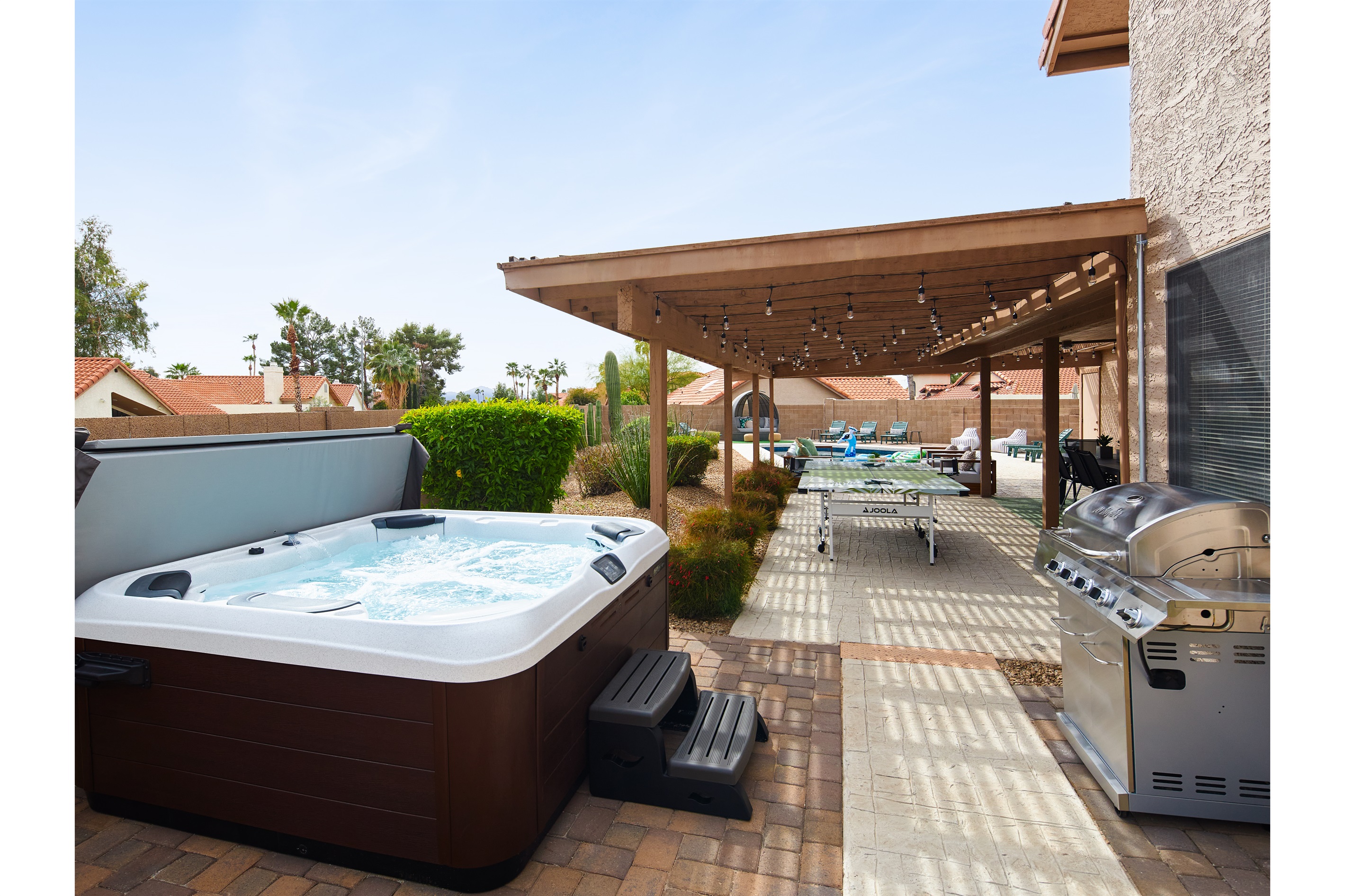 4B/4B/3Masters! $100k+Resort Yard: HeatedPool+HotTub+BBQ+FirePit+Gym+EV Charger 2