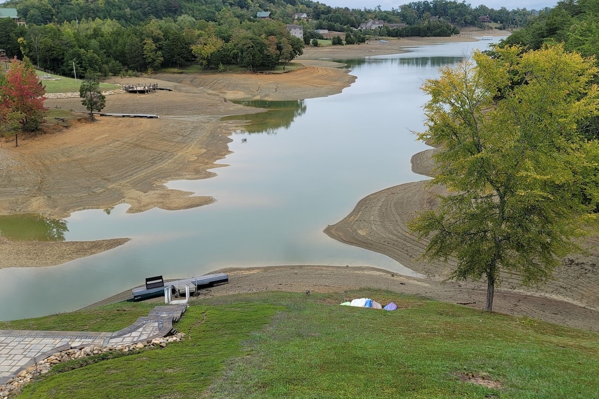 What the lake looks like in Early October when the TVA (Tennessee Valley Authority) drains it for winter. The lake is slowly drained starting in September