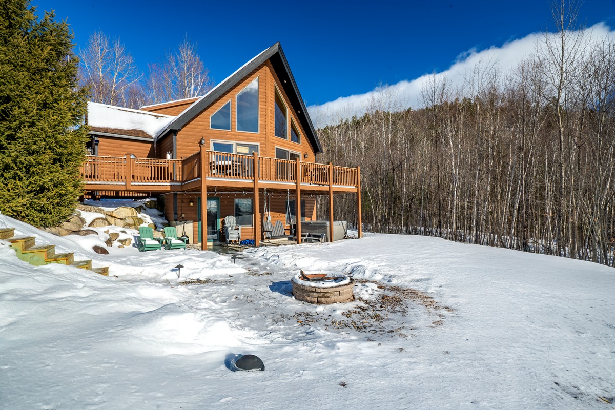 Convenient driveway with plenty of space for vehicles.
