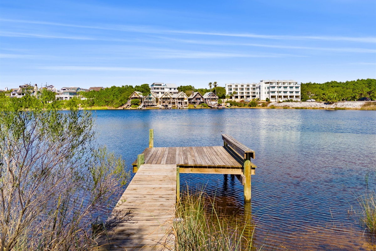 Your gateway to the water! Use the private lakeside dock to launch a kayak, fishing, watch local wildlife, or simply to enjoy the view. 