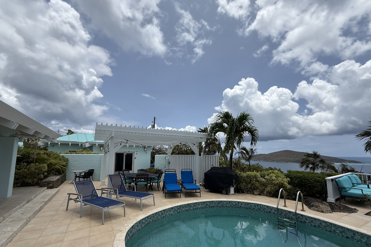 Plenty of seating around the pool deck