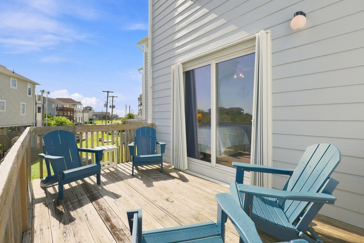 Step right outside your sliding glass door to enjoy bright skies and peaceful coastal air.