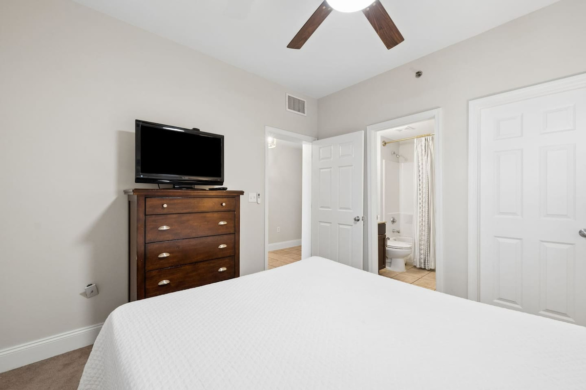Beachview Escape - Coastal Corner Unit! | Photo 25