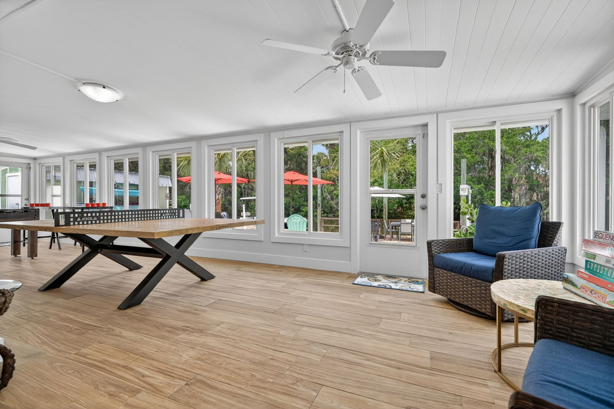 Sunroom with games table