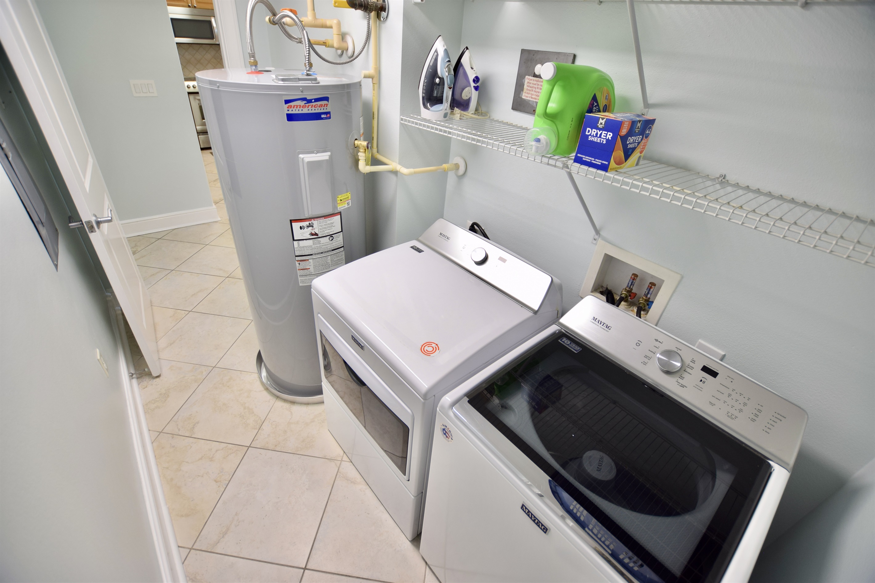 Azure #117: Washer/Dryer