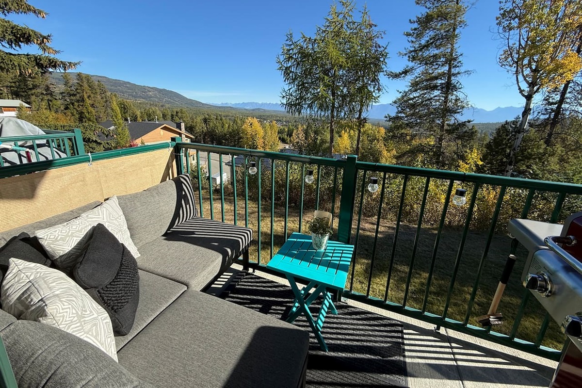 Cozy corner to relax on the balcony. 