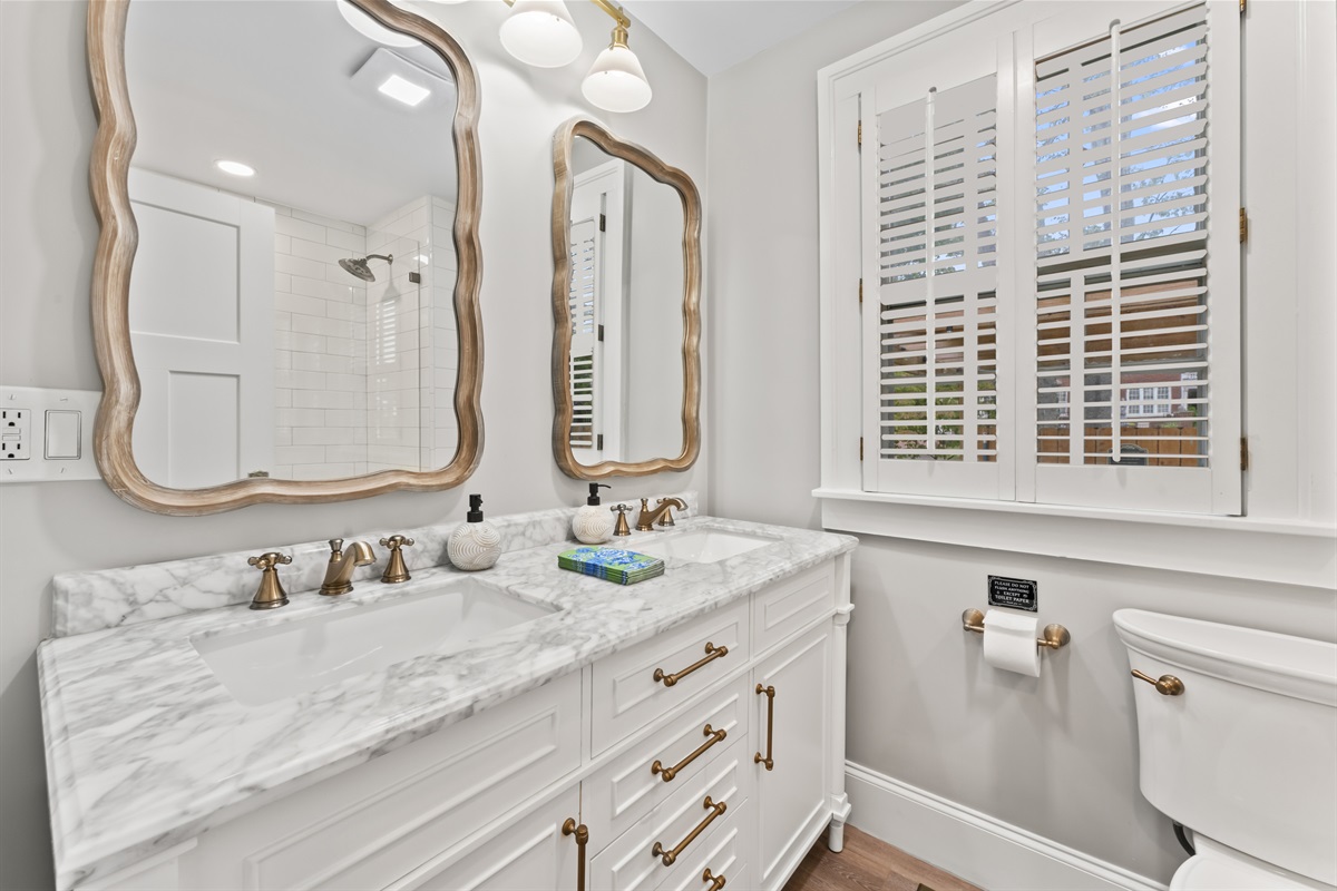 Double Sink Vanity