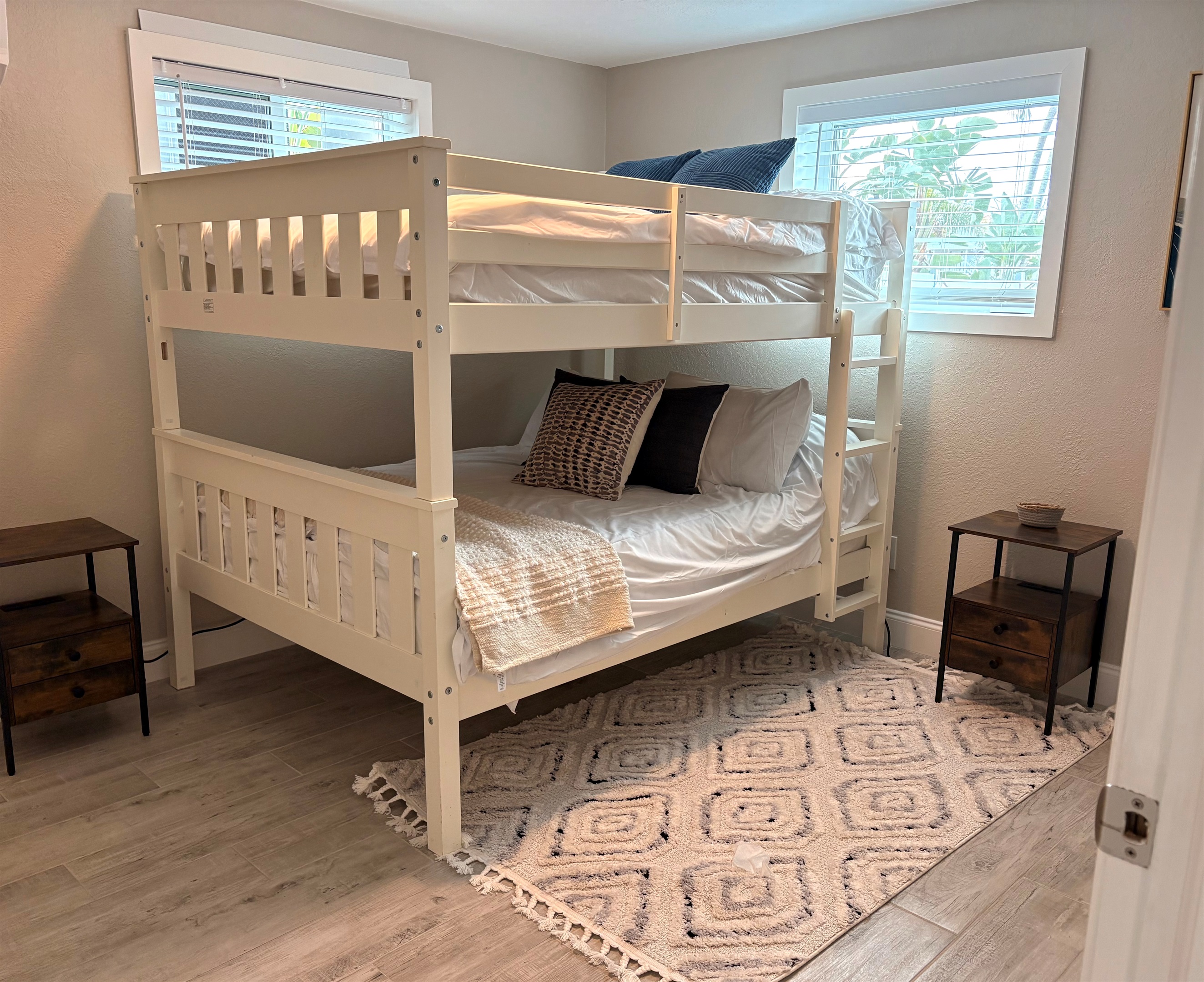 Garden Level 2 Full Bunk