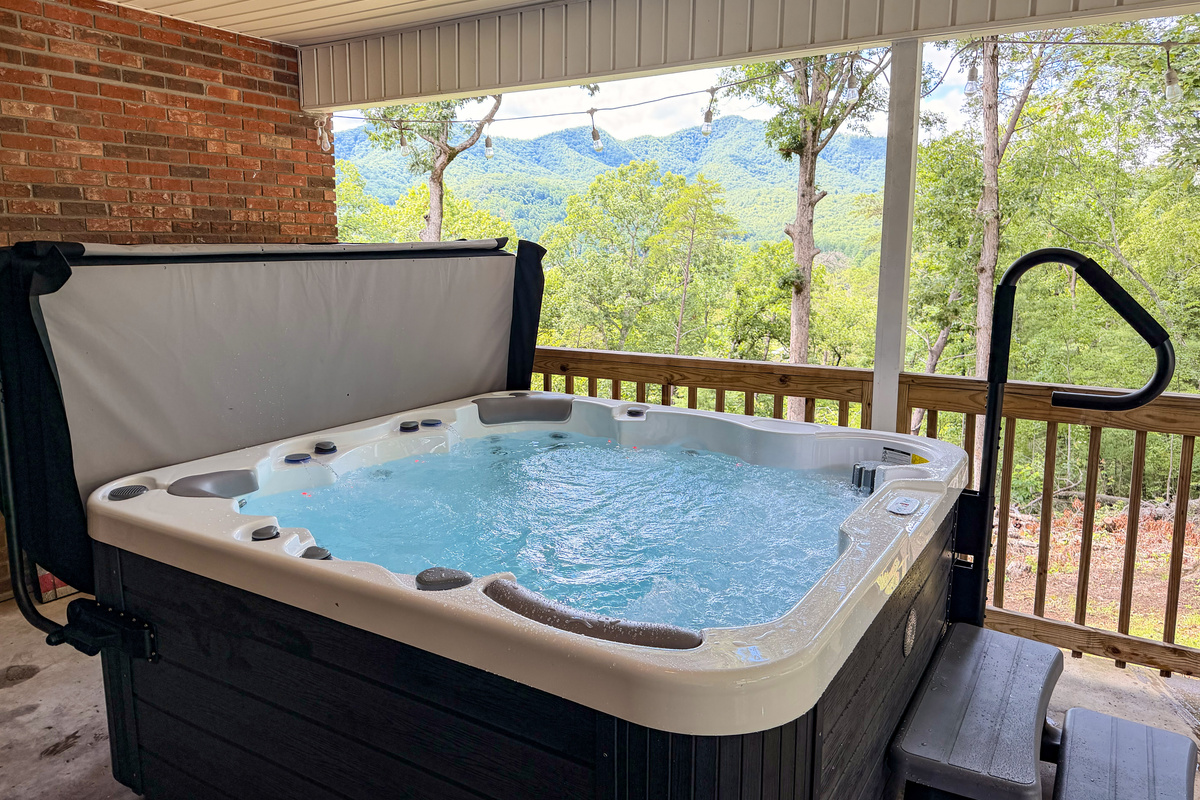 Hot Tub overlooking Sharp Top in the Great Smoky Mountains!