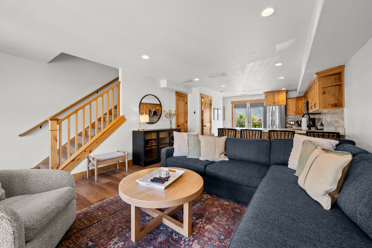 An inviting open living space gives your group plenty of room to settle in and feel at home.