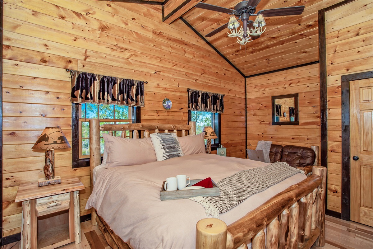 Master ensuite has all of the comforts you will need for a great stay in the Smokies.