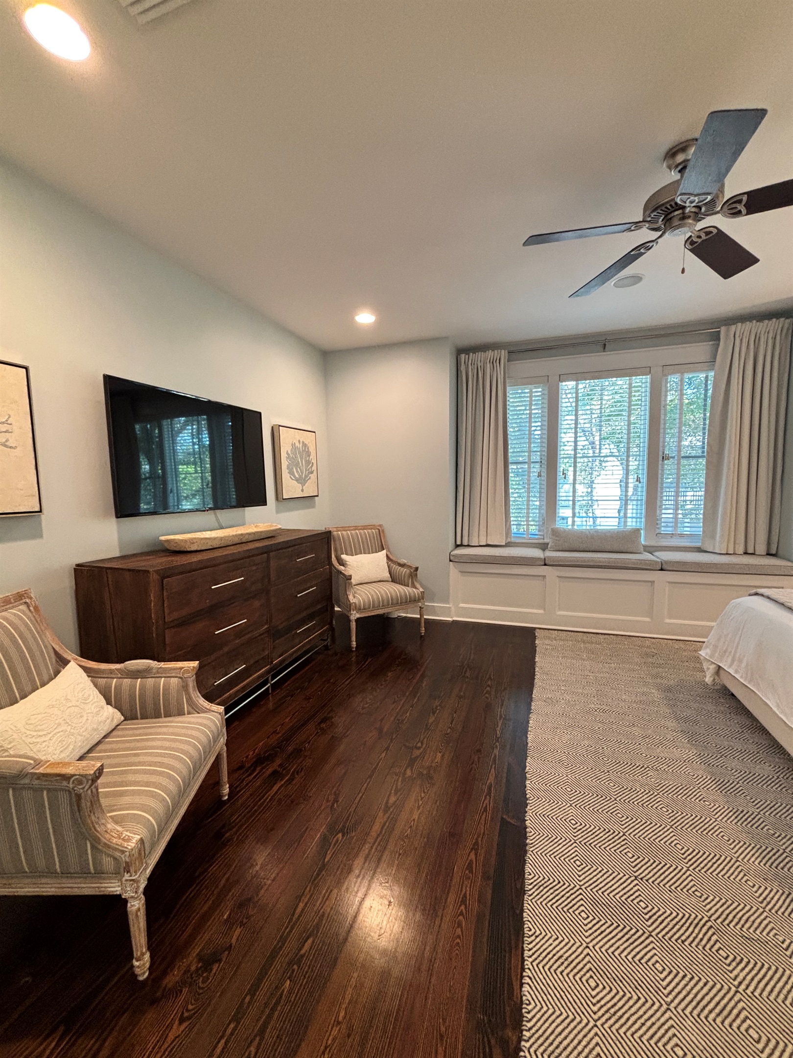 Large Dresser in Master Bedroom. Lots of beautiful sunlight!