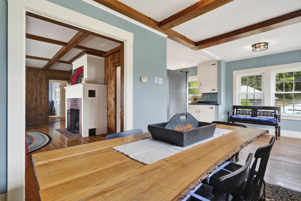 Primary floor plan provides an easy flow between kitchen, living room and dining area. 