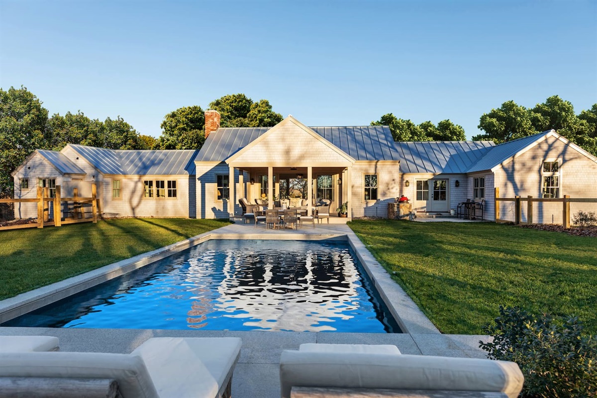 65 Jennie Athearn Rd, West Tisbury