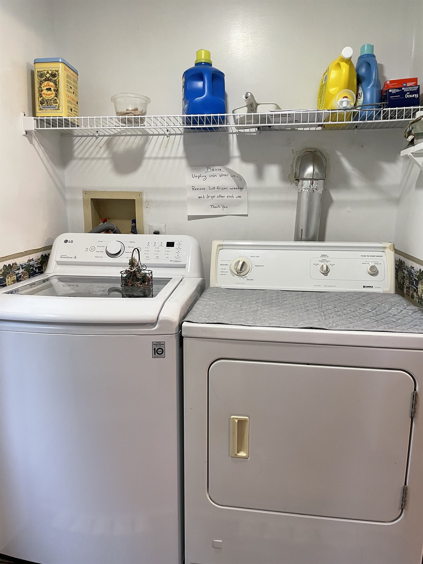 Laundry room off kitchen