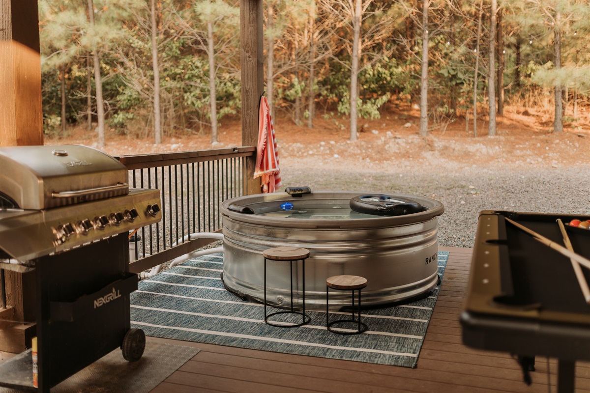 Grill dinner, take a dip in the cocktail pool , and play pool without leaving the deck; your private outdoor resort.