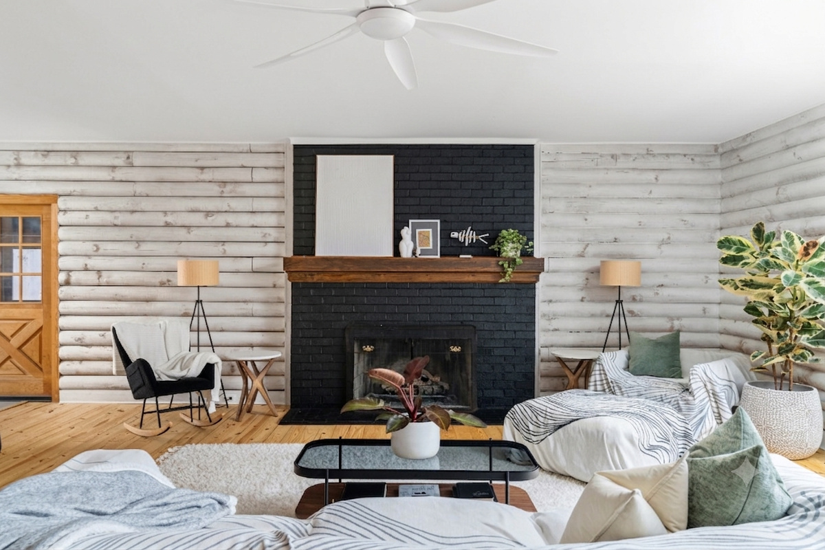 Living Room: Delight in this chic retreat with a modern rustic decor!