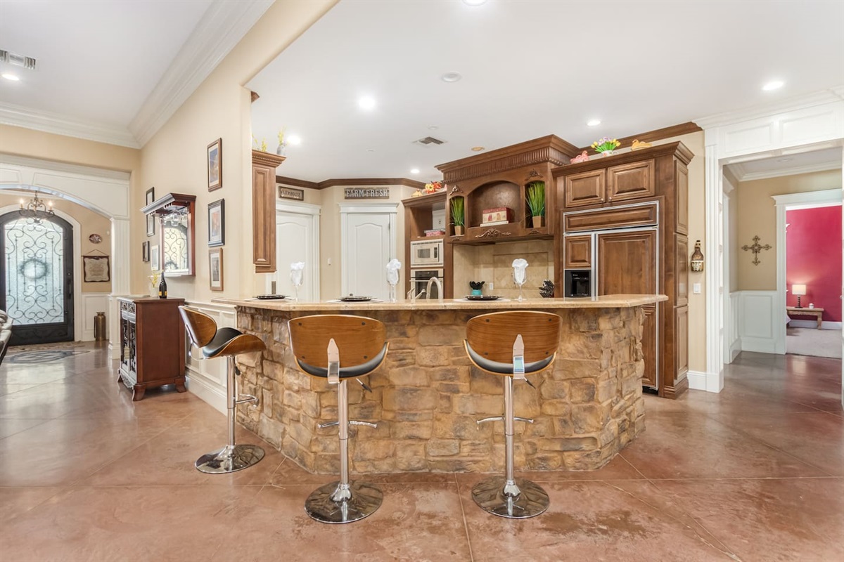 Luxurious 5 Bed; Desert Oasis w/ Pool! — Desert Paradise Retreat | Luxe 5BR w/ Pool in Mesa, Mesa, Arizona — photo 28
